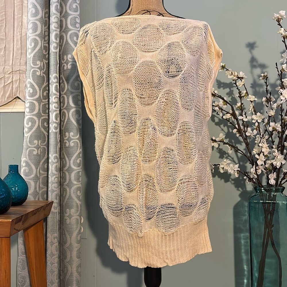 Wow Couture (Boutique) Crochet Open Stitch Sleeveless Top